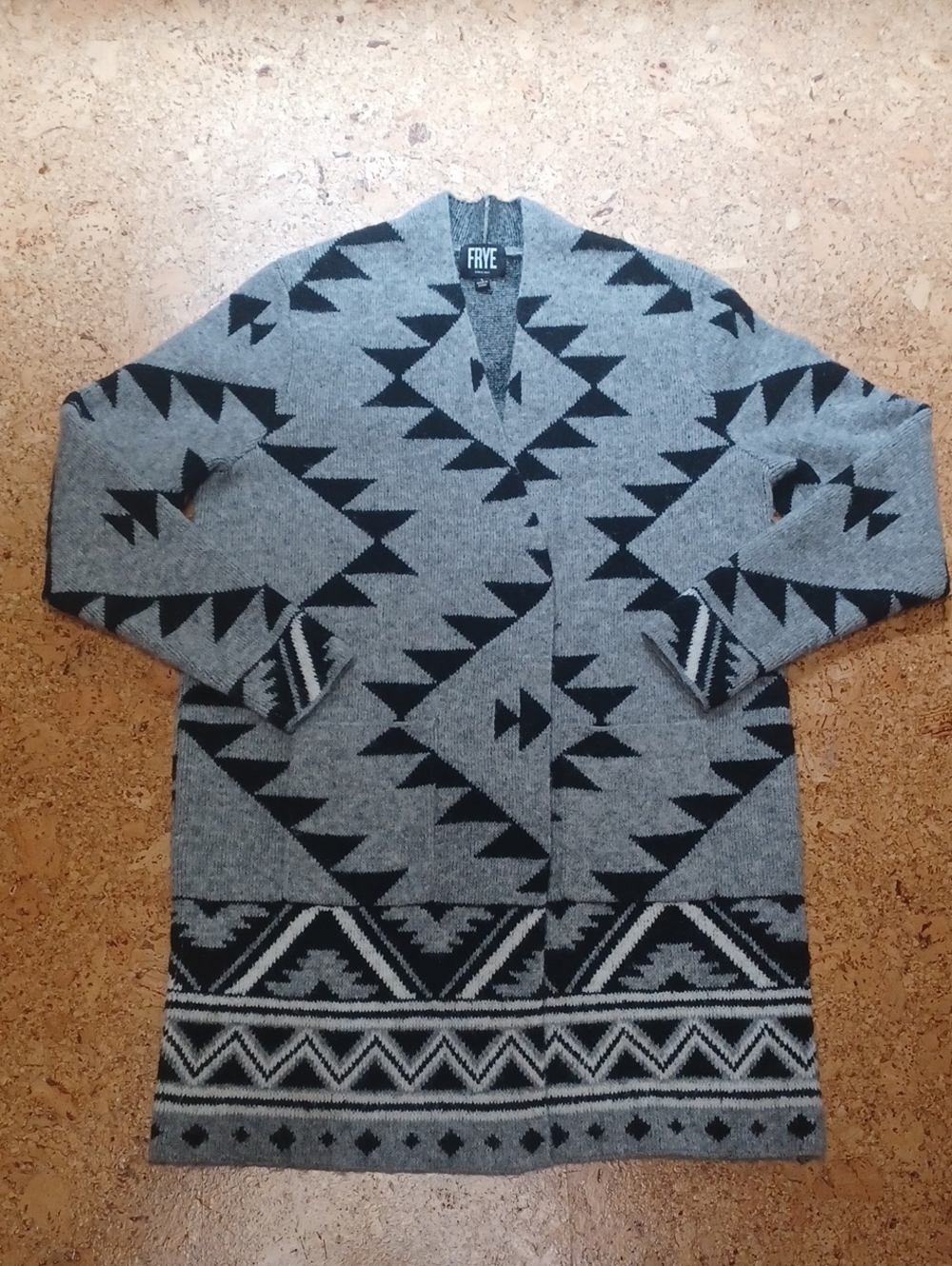 Frye Women's Grey/Black/White Aztec Open Cardigan Size L